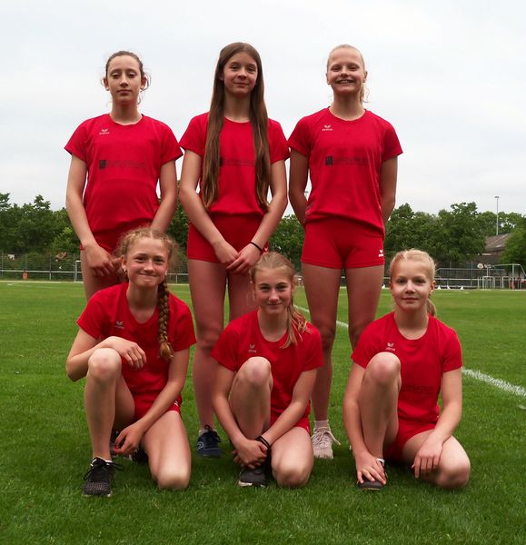 hinten von links: Friederike Mildner, Mina Kosch, Stine Wittich, vorn von links: Lahja Dieckmann, Tamia Kett, Marit Hinck